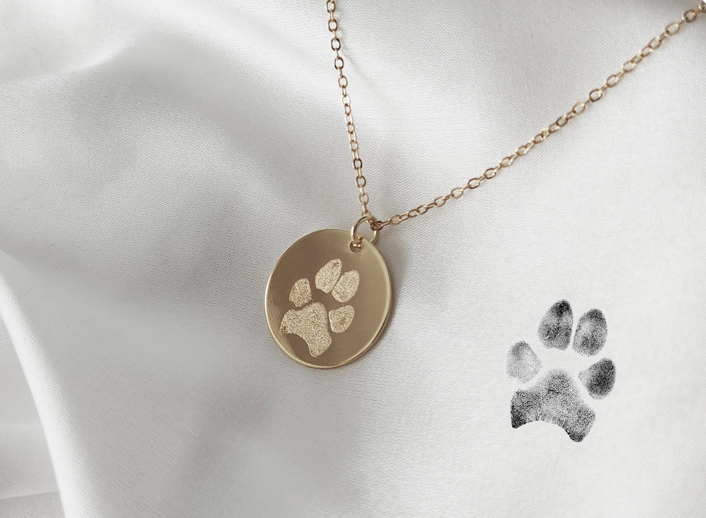 ONEFINITY Paw Print Necklace Sterling Silver Dog Paw Heart Crystal Necklace  Pet Cat Dog Paw Pendant Jewelry for Women Girls Gifts